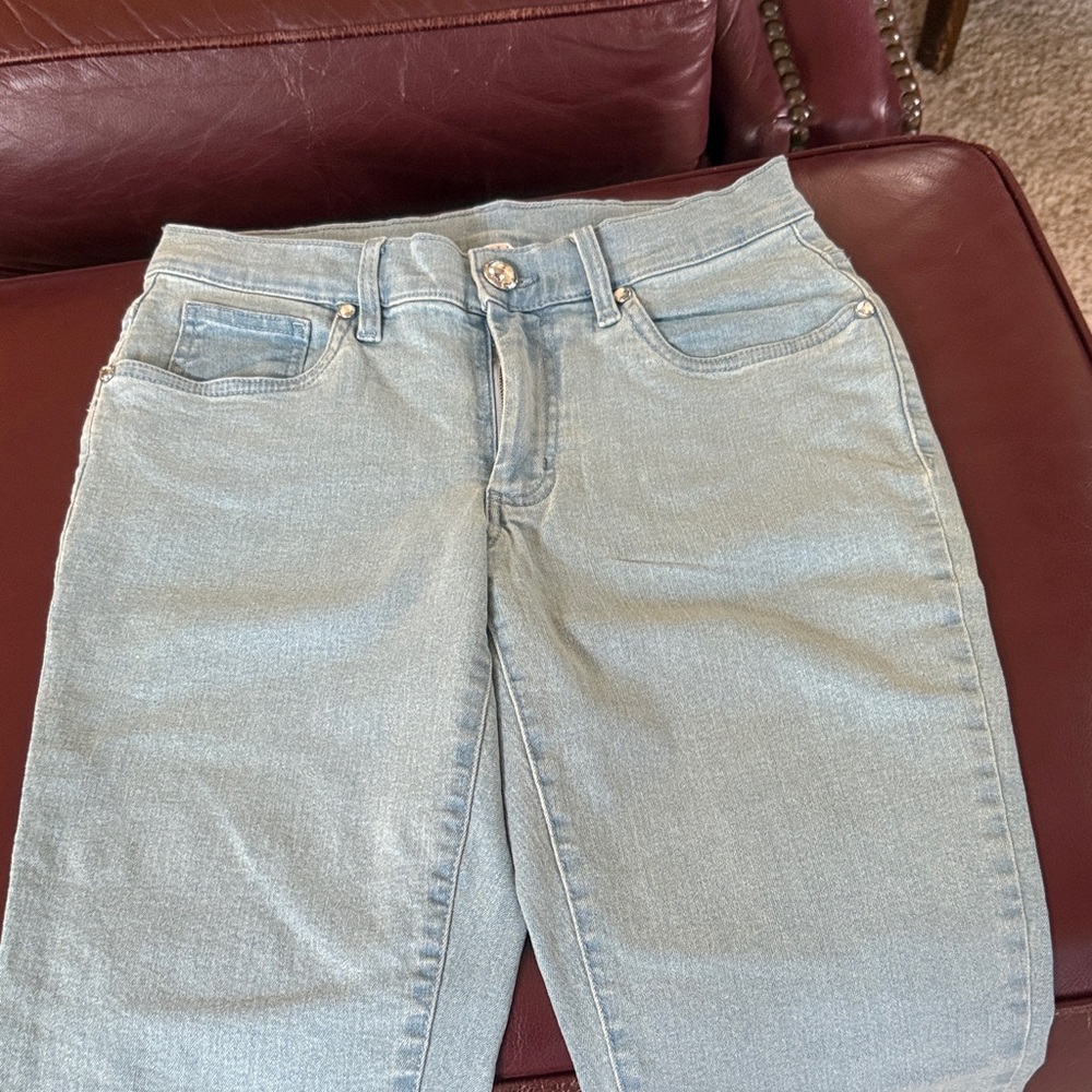 VENUS Women's Light Blue Ankle Jeans